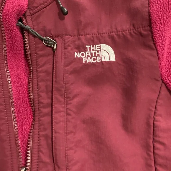 The North Face Pink Fleece Jacket - Picture 3 of 10
